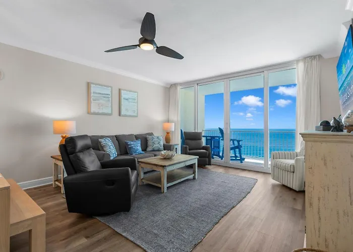 Apartment Updated 3 Bed 3 Bath On 17th Floor - Walk To Hangout - Free Daily Activities! *