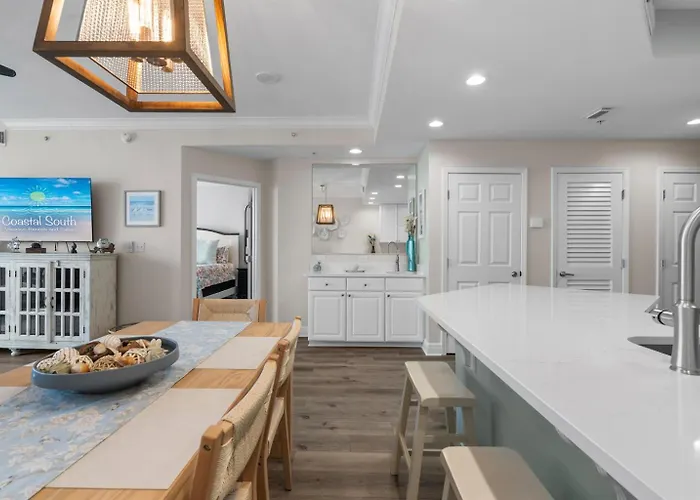 Apartment Updated 3 Bed 3 Bath On 17th Floor - Walk To Hangout - Free Daily Activities!