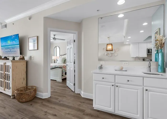 Updated 3 Bed 3 Bath On 17th Floor - Walk To Hangout - Free Daily Activities! * Gulf Shores