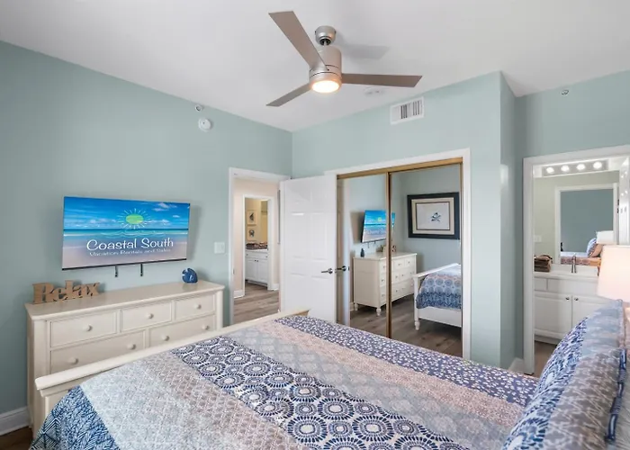 Apartment Updated 3 Bed 3 Bath On 17th Floor - Walk To Hangout - Free Daily Activities!