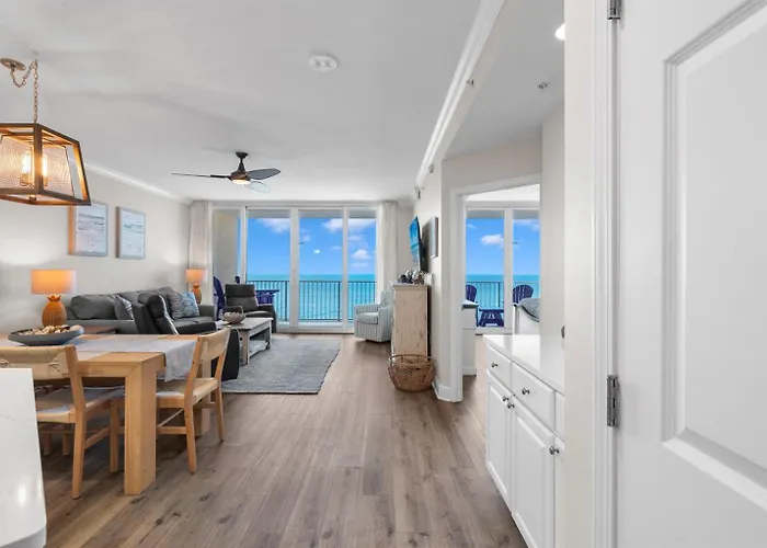 Apartment Updated 3 Bed 3 Bath On 17th Floor - Walk To Hangout - Free Daily Activities! *